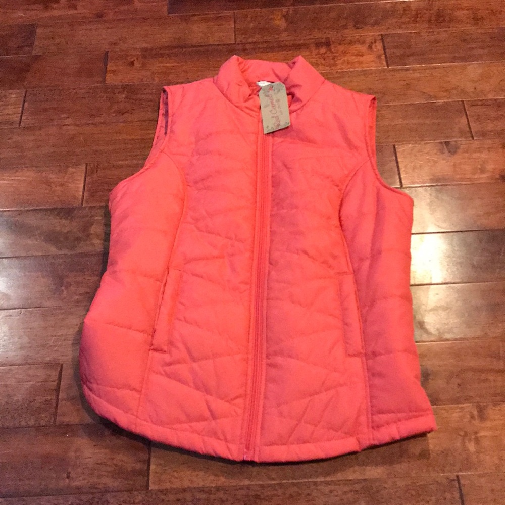 Red camel salmon vest